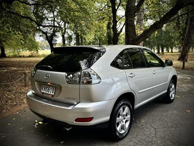 2006 Toyota Harrier - Thumbnail