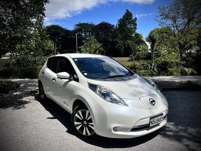 2016 Nissan Leaf - Thumbnail