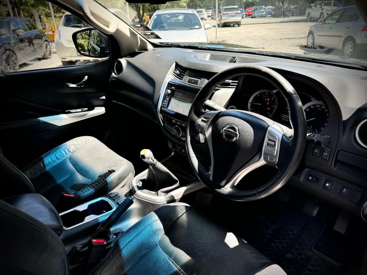 2015 Nissan Navara