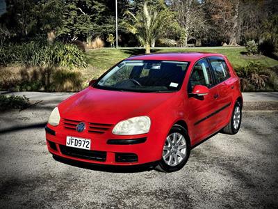 2005 Volkswagen Golf - Thumbnail