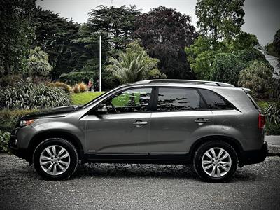 2010 Kia Sorento - Thumbnail