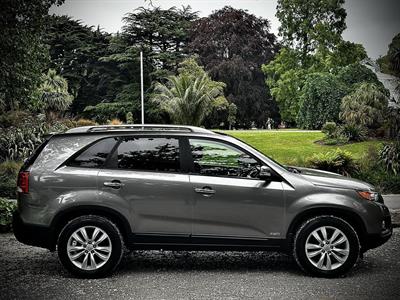 2010 Kia Sorento - Thumbnail