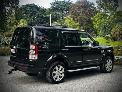 2011 Land Rover Discovery - Thumbnail