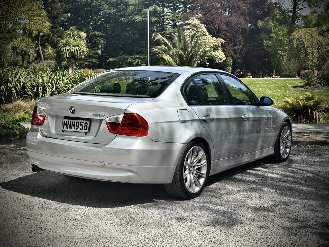 2006 BMW 320I