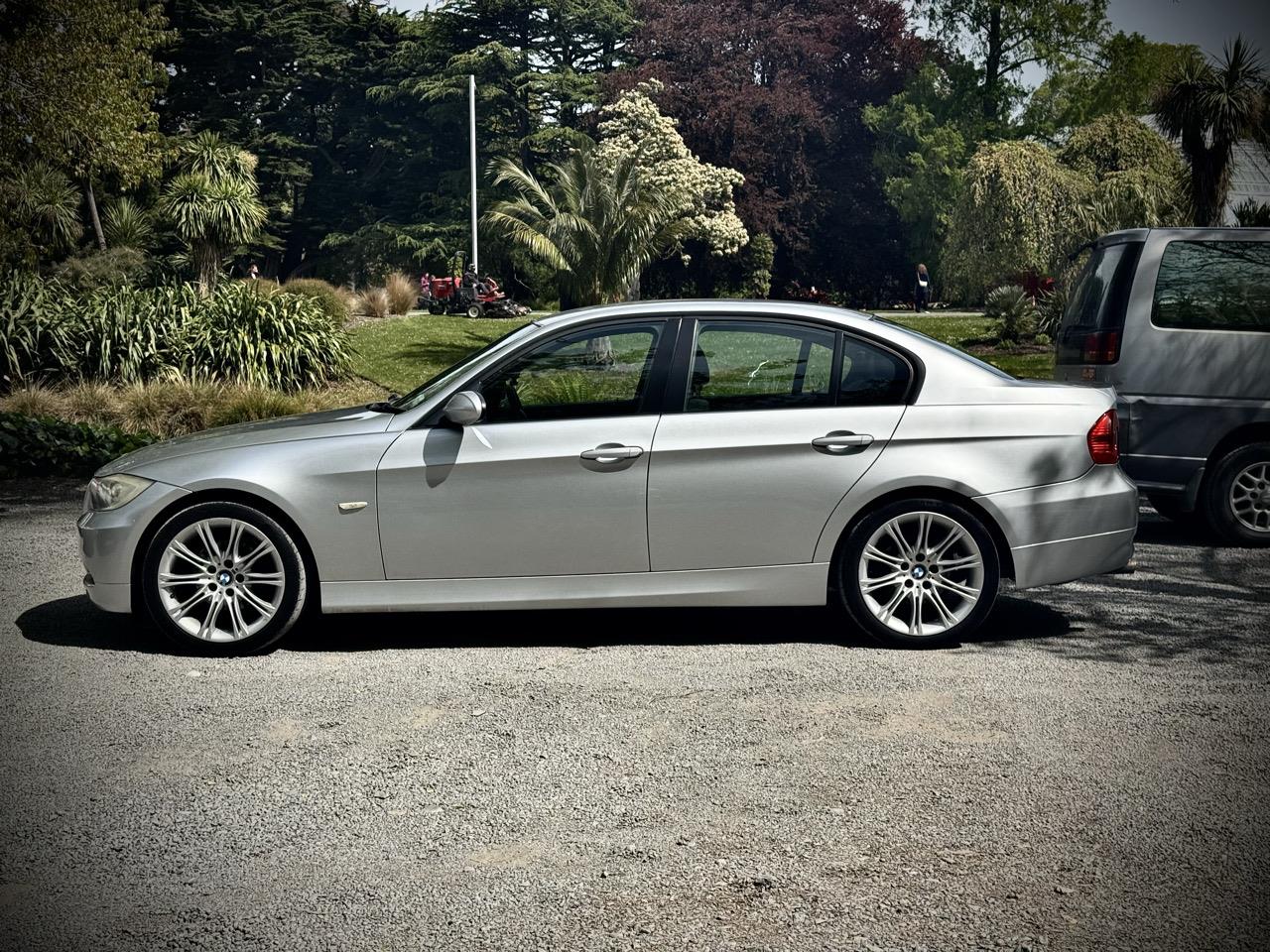 2006 BMW 320I