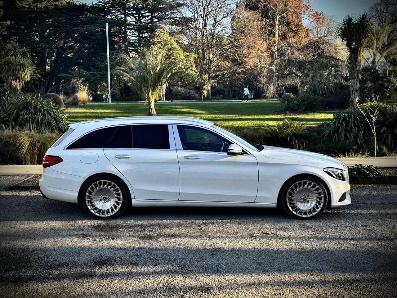 2015 Mercedes-Benz C 220