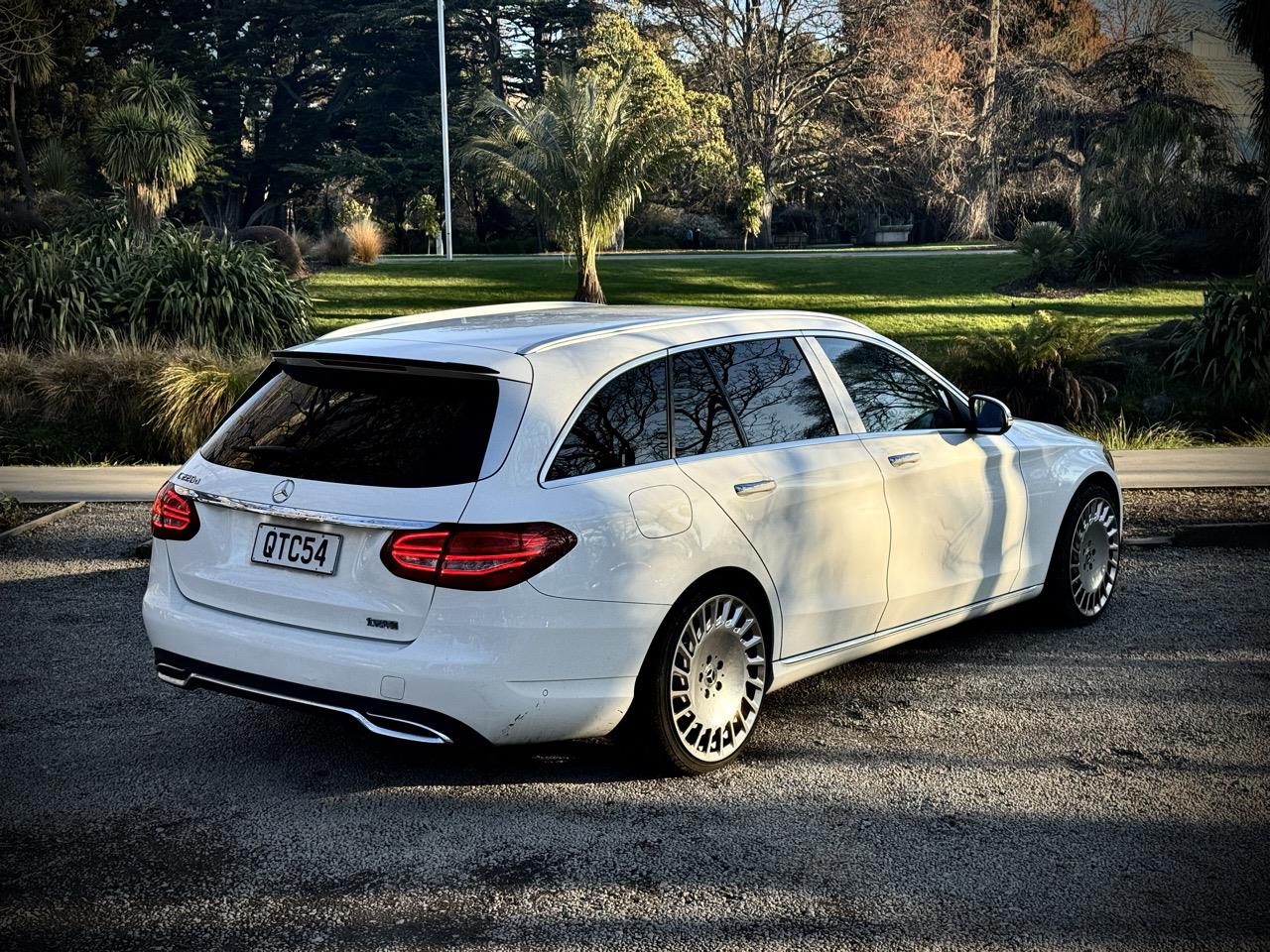 2015 Mercedes-Benz C 220