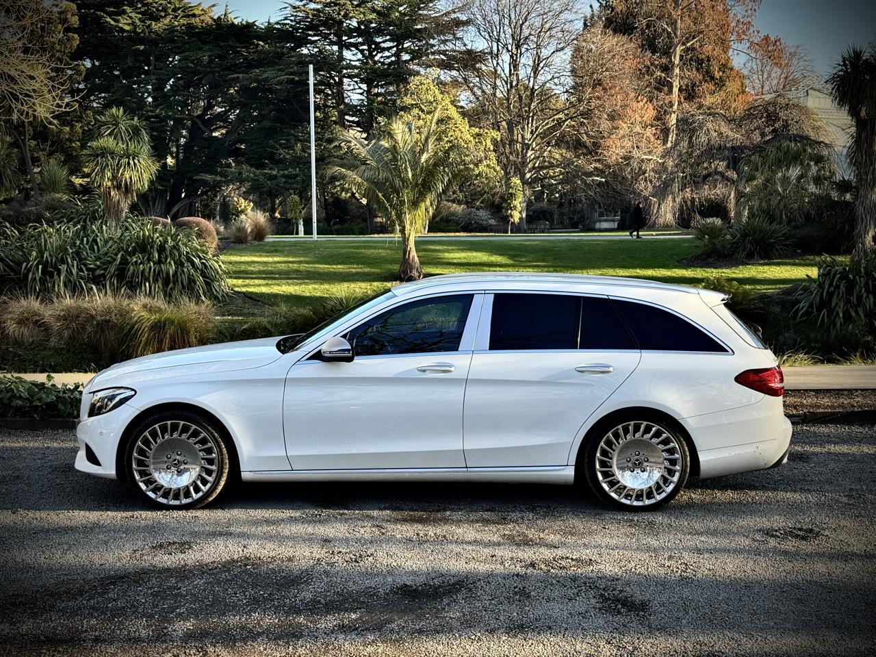 2015 Mercedes-Benz C 220