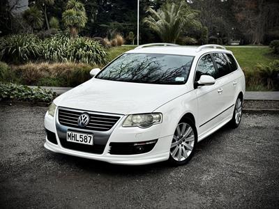 2010 Volkswagen Passat - Thumbnail