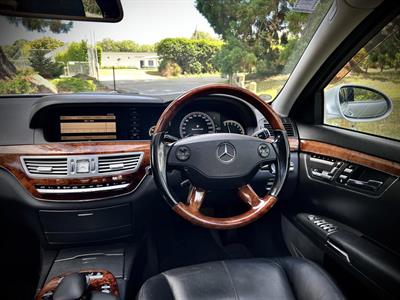 2008 Mercedes-Benz S 550 - Thumbnail