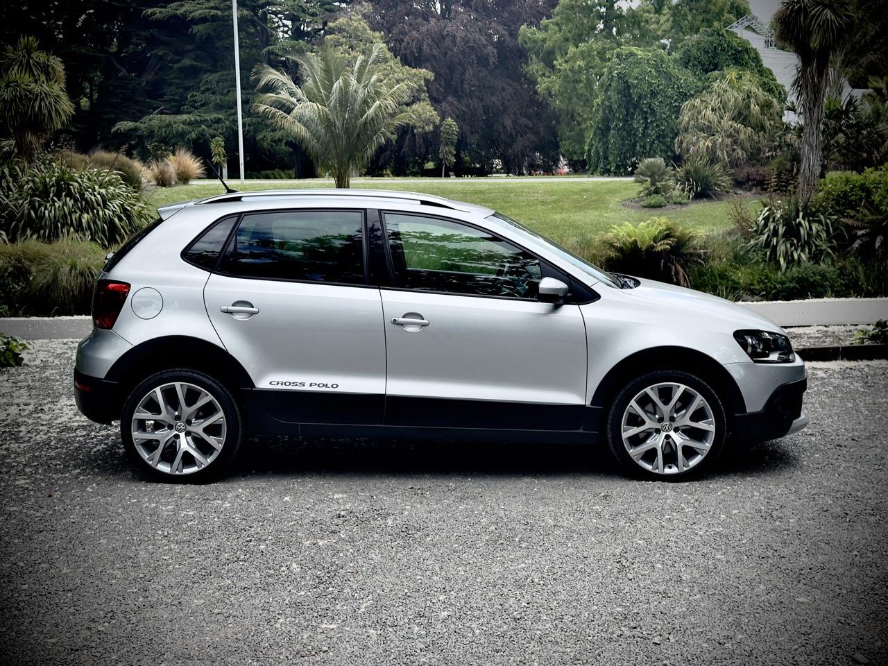 2017 Volkswagen Cross Polo