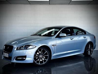 2015 Jaguar XF - Thumbnail