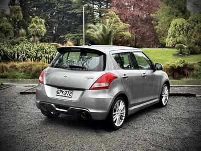 2012 Suzuki Swift - Thumbnail