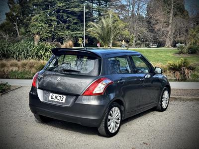 2012 Suzuki Swift - Thumbnail