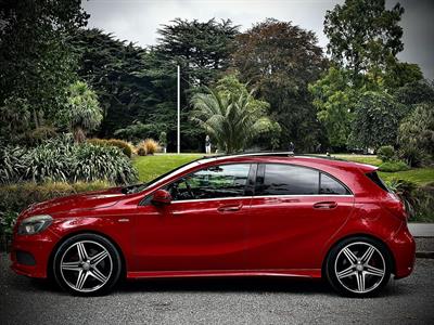 2013 Mercedes-Benz A250 - Thumbnail