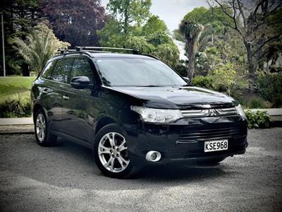 2013 Mitsubishi Outlander - Thumbnail